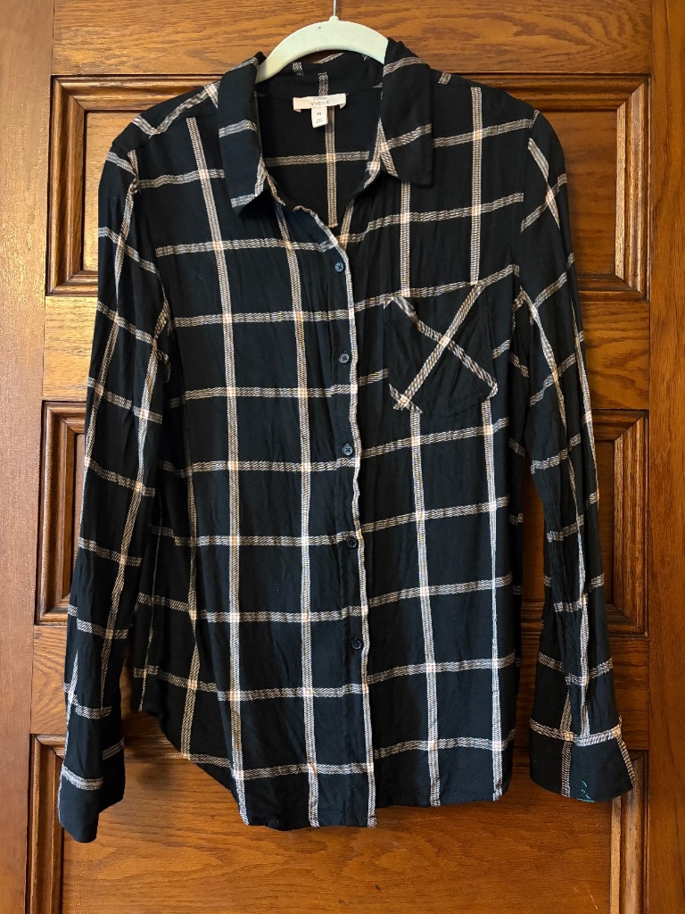 Black flannel shirt size medium